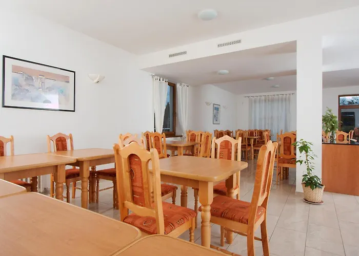 Hotel Chotol 3*