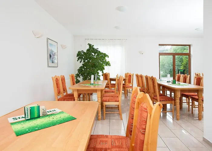 Hotel Chotol Horomerice
